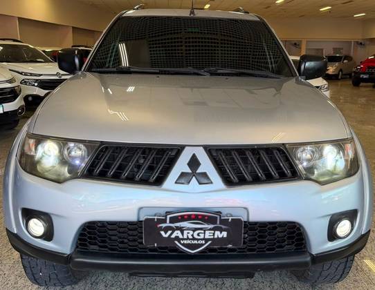 MITSUBISHI PAJERO 2.5 HD 4X4 8V TURBO INTERCOOLER DIESEL 4P MANUAL MITSUBISHI PAJERO 2.5 HD 4X4 8V TURBO INTERCOOLER DIESEL 4P MANUAL